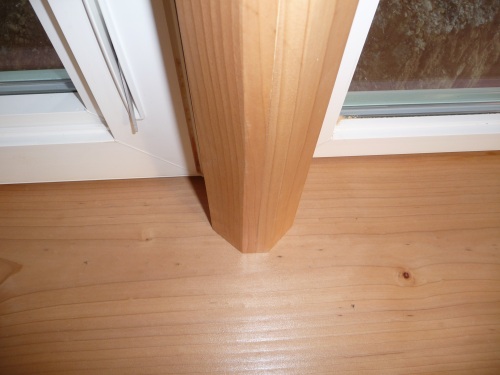 Center window divider end on