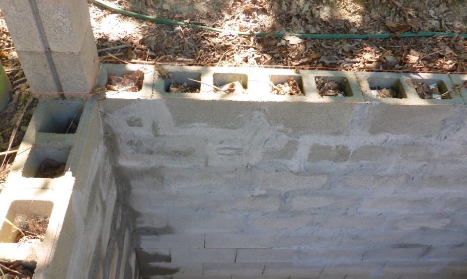 Filing Gaps Between Concrete Blocks
