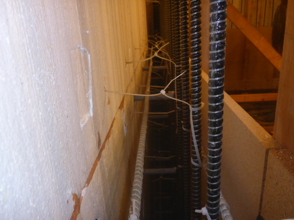 Rebar Wall North Portico Cable Ties Eps 5