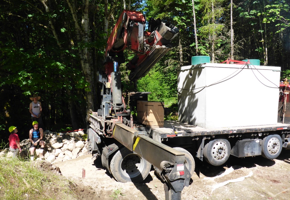 Septic Tank Truck Crane Unfolding