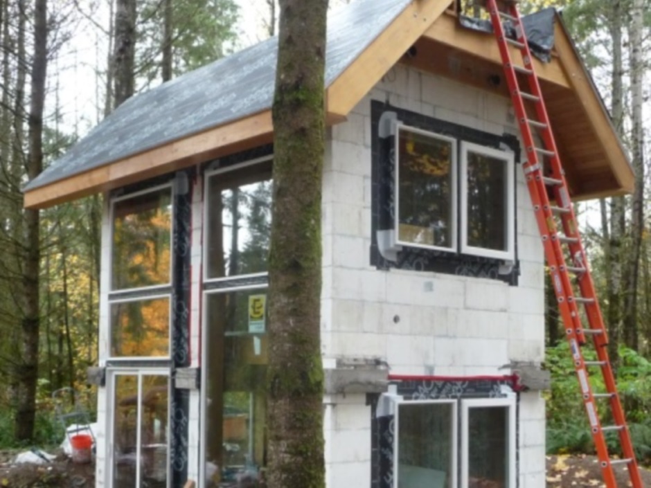 Eval build - Windows fitted corner