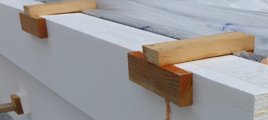 Wood Clamps Outer Eps Form-A-Drain